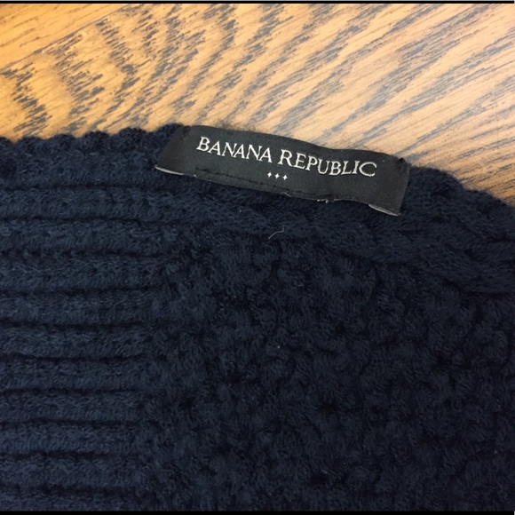 Long thick knit banana republic scarf - Picture 2 of 3